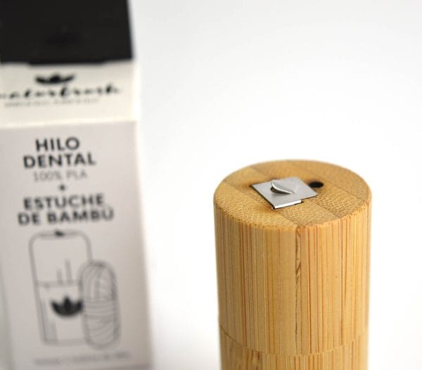 Hilo dental estuche de bambú Naturbrush - Imagen 6